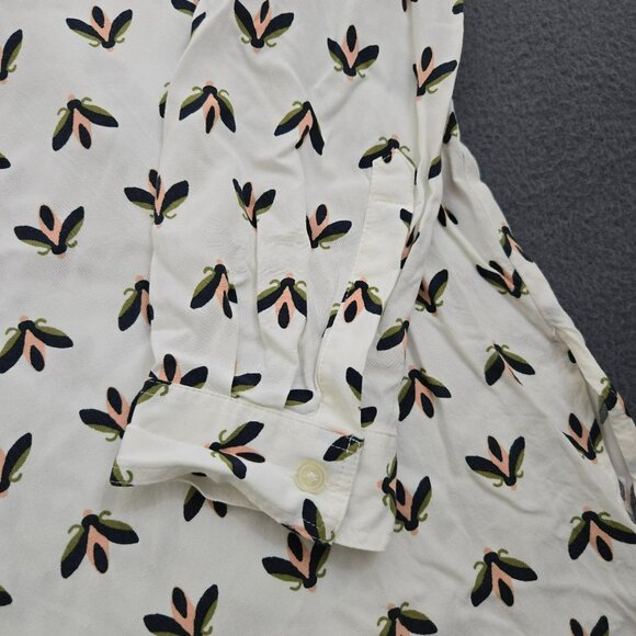 Ann Taylor LOFT Women MP White Oversized Popover Bug Print Blouse Top 1/4 Button - Picture 4 of 13
